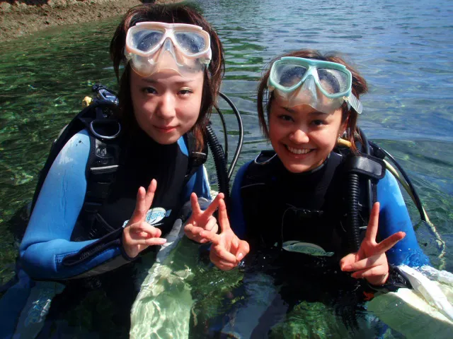 【海でダイビングを満喫】